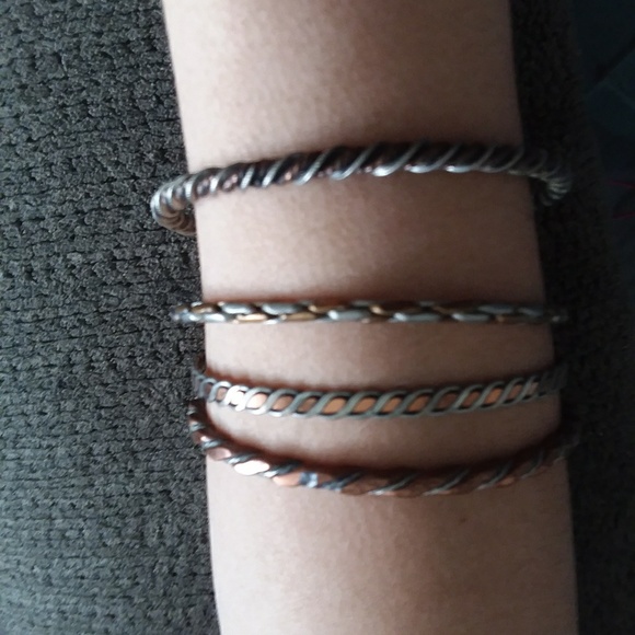 Vintage copper bracelets set of 4 - Picture 4 of 4